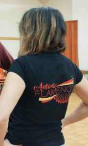 Tee shirt Antonia Flamenco et sac à Chaussures pour soutenir l'association située en Maurienne - savoie